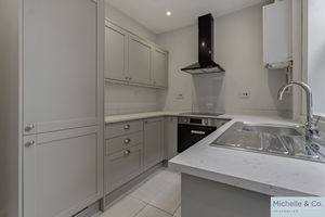 Kitchen- click for photo gallery